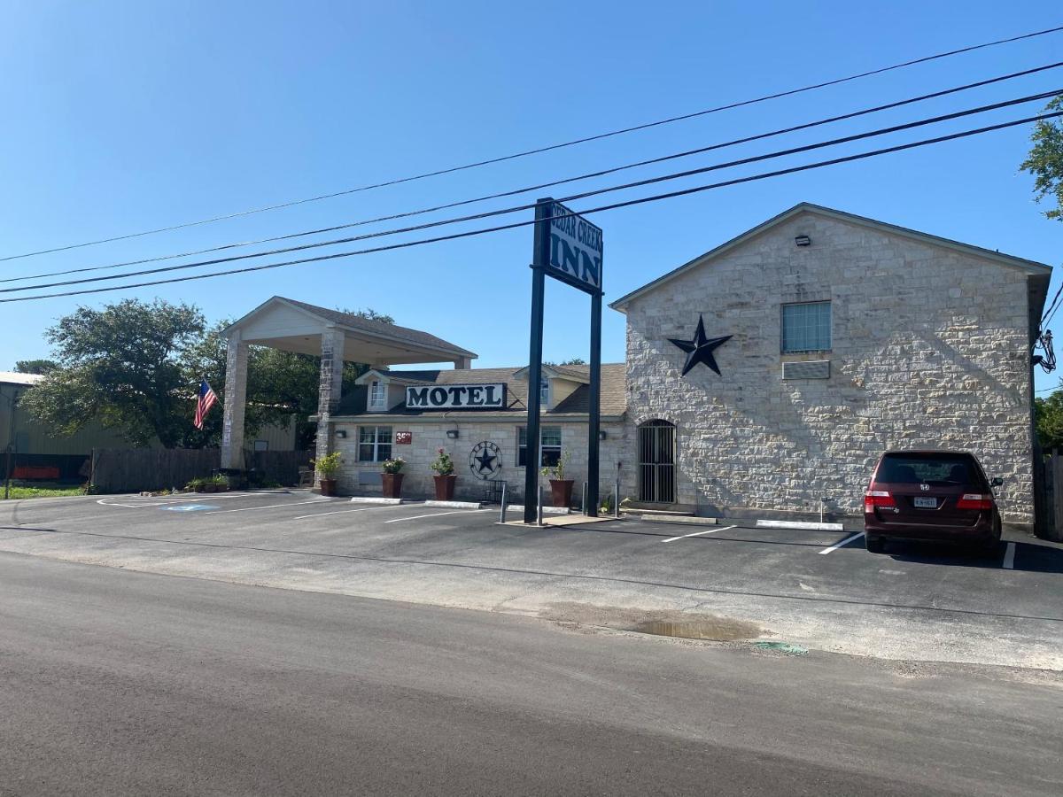 Cedar Creek Inn Bertram Dış mekan fotoğraf