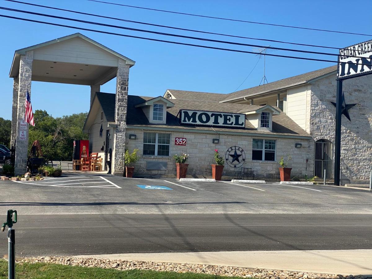 Cedar Creek Inn Bertram Dış mekan fotoğraf