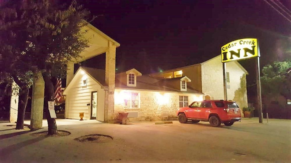 Cedar Creek Inn Bertram Dış mekan fotoğraf
